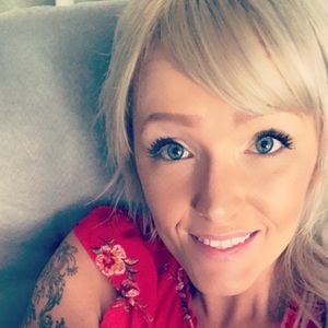 Meet your Posher, Shana